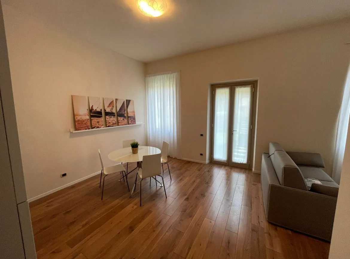 Bilocale Vista Lago con Giardino – Campione del Garda - Foto 8